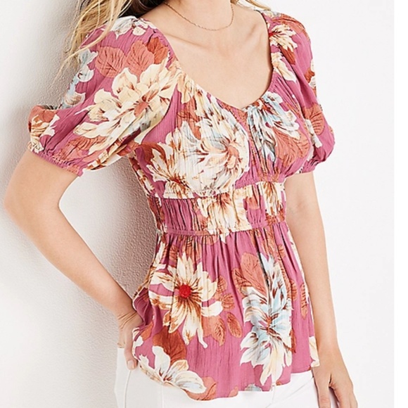Maurices Tops - NWT Beautiful floral top size M